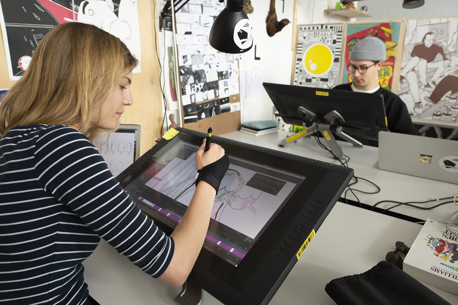 Werkschau 2019, Bachelor Animation: Zum Einsatz kommen moderne Displays, die per Zeichenstift bedient werden.