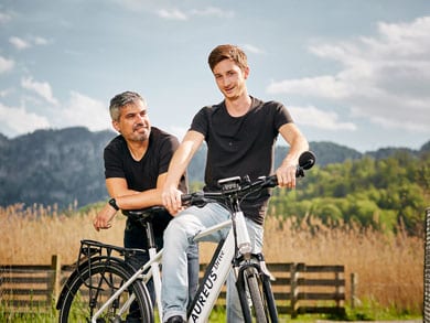 Mit AureusDrive auf Kurs: Die beiden Jungunternehmer Gabriel Barroso und Sergio Tresch entwickelten ein günstiges E-Bike.