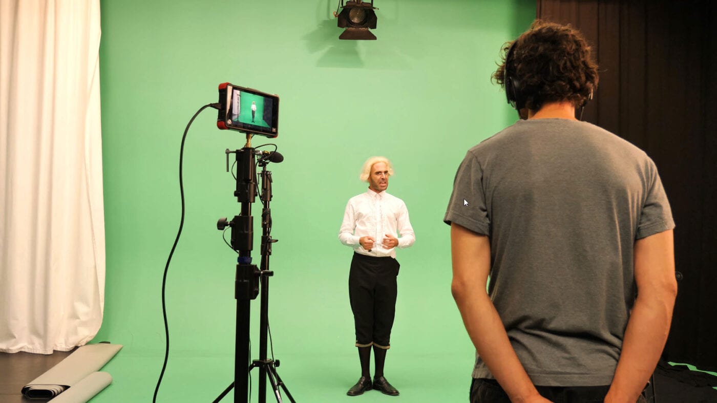 Die Filmsequenzen wurden im Studio der Hochschule Luzern gedreht. Bild: Kimberly Kent