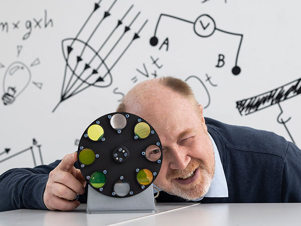 Gerhard Szekely - Experte für Raumfahrtsforschung