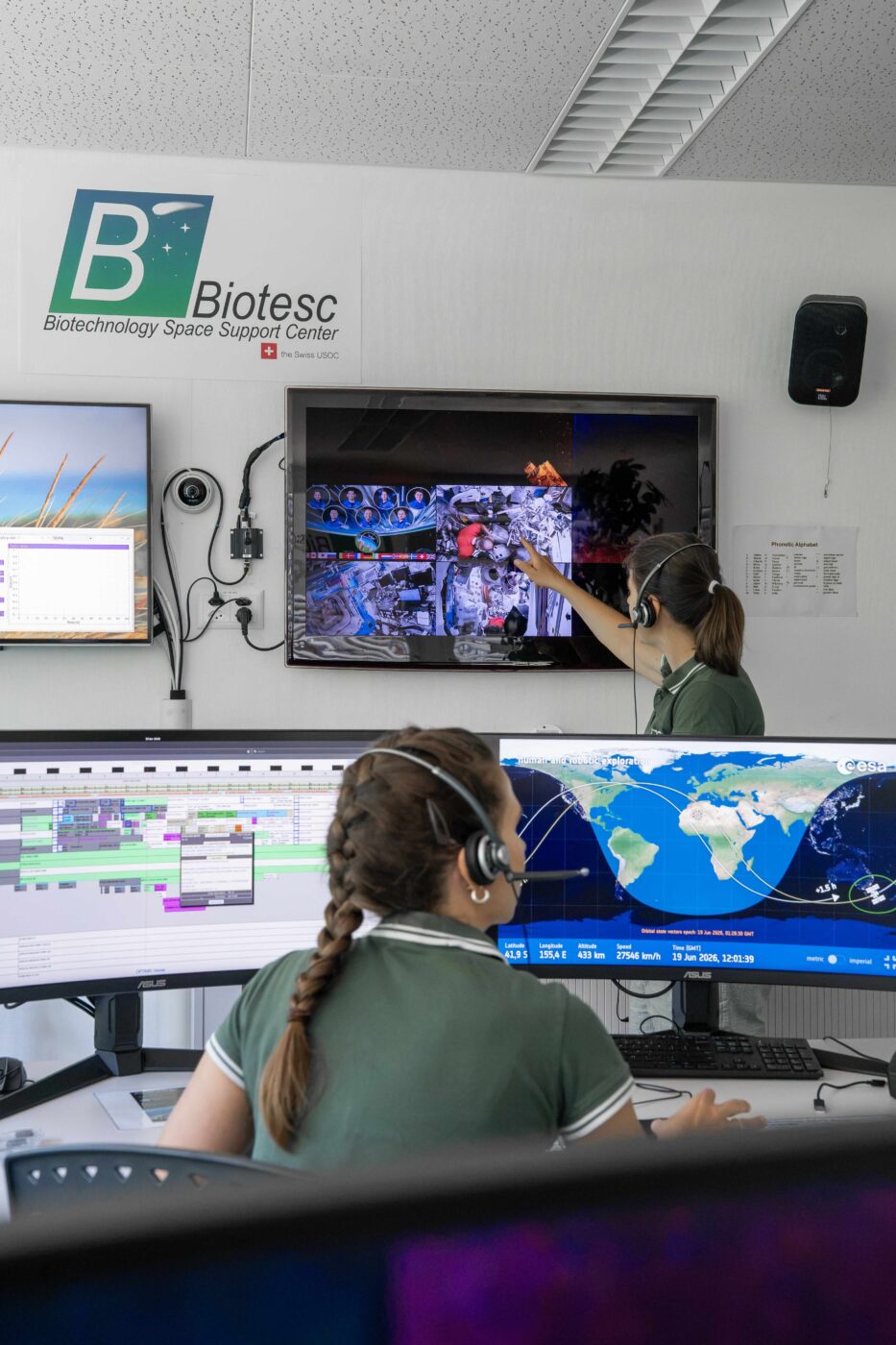 Das Biotesc-Team begleitet Experimente auf der ISS. Das Biotesc-Team begleitet Experimente auf der ISS.